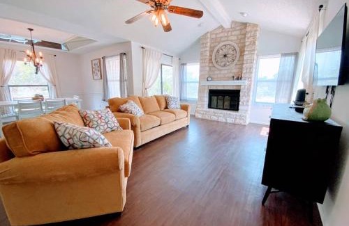 Highland Lake Estates House | Serenity Retreat, Escape The City, Nature, Lake