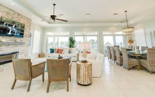 East End House | Serenity Sunset 5Bedroom Dog Friendly Beach House on St George Island