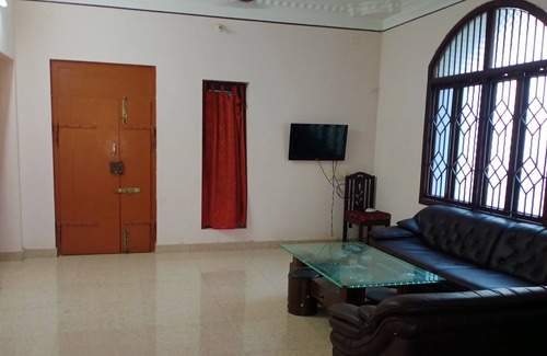 Annamalai Nagar House | Service Apartment in Pondicherry Only for Family and Couples