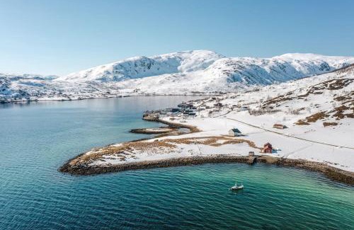Tromso House | Serviced Farmhouse - Kvaløyvågen Gård