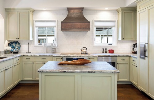 Seal Beach House | Seventh & Shore | Stylish Seal Beach Home w/Elevator, Fireplace + Bold Design