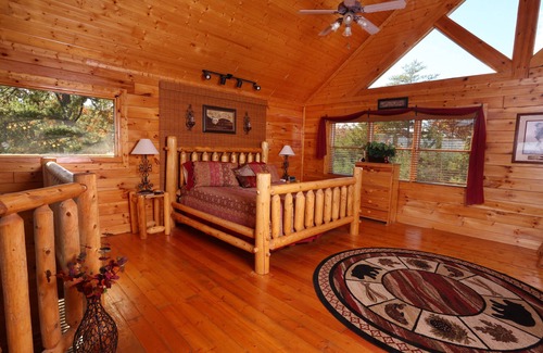 Gatlinburg - Pigeon Forge Villa | Sevierville 37 - Two Bedroom Villa, Sleeps 10