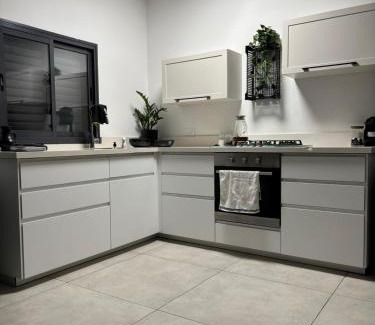Florentin Apartment | shachar house