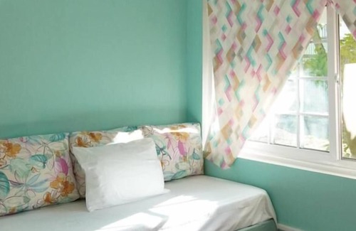 West End Apartment | Shades Of Summer