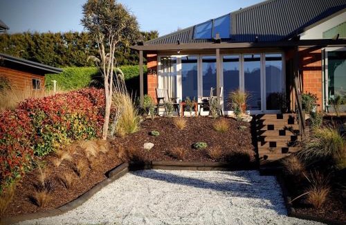 Manapouri Apartment | Shadowland Apartment