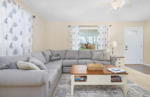 South Haven House | Shady Nook- Lake Michigan - Pet Friendly