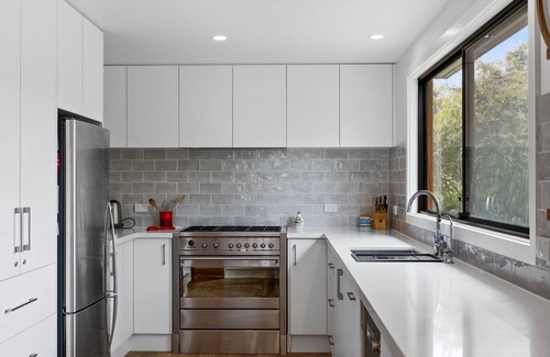 Inverloch House | Shangri La - Wifi Included