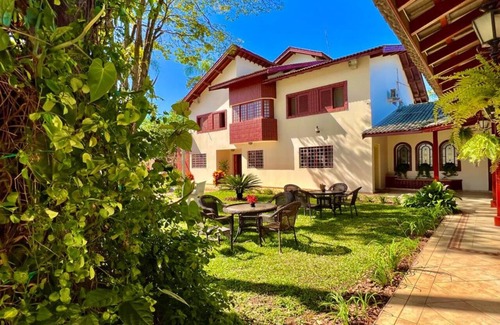 Indaiatuba House | SHARED COTTAGE FOR RENT FOR 20 GUESTS.