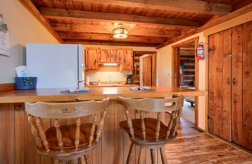 Logan Cabin | Shawnee in Hocking Hills