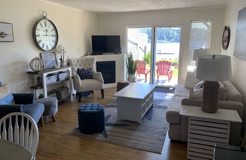 Shawnigan Lake Condo | Shawnigan Lake Beach Front Condo