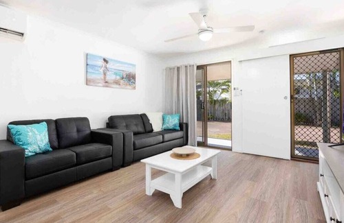 Torquay House | Shelly Beach Stay! Pet friendly 300m to Shelly Beach