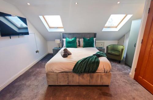 Seven Kings Apartment | Shelters En-suite rooms