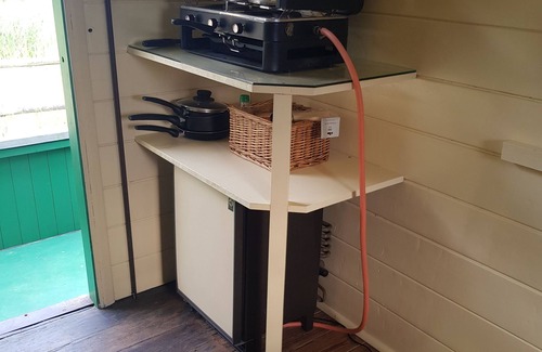 Hammerpot House | Shepherd's Hut set in private meadow