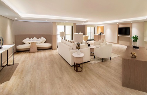 Al Khalidiyah Resort | Sheraton Abu Dhabi Hotel & Resort