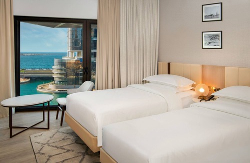 Al Khalidiyah Resort | Sheraton Abu Dhabi Hotel & Resort
