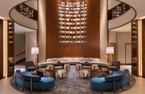 Srodmiescie Hotel | Sheraton Grand Warsaw