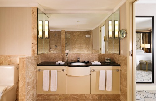 Srodmiescie Hotel | Sheraton Grand Warsaw