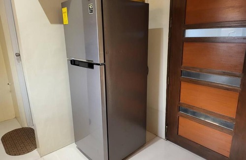 Balibago Apartment | Sheryll Escapes - Kandi Resort-type Spacious 1 BR loft with Netflix and free Housekeeping