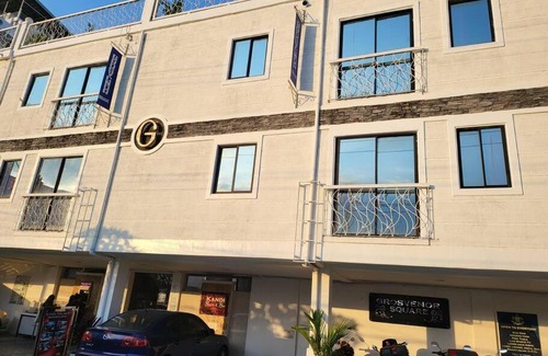 Balibago Apartment | Sheryll Escapes - Kandi Resort-type Spacious 1 BR loft with Netflix and free Housekeeping
