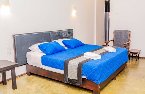 Seeduwa - Katunayake Bed & Breakfast | ShiCo Transit Hotel