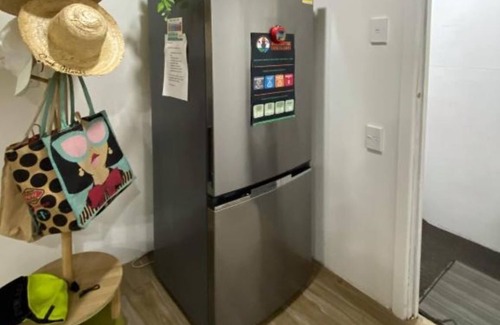 Matavera House | Shine AwayHome-Family Beachfront with Free WI-FI, A/C