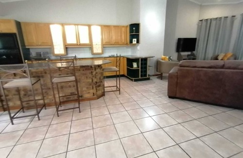 Hazyview Bed & Breakfast | Shingalana Guest House