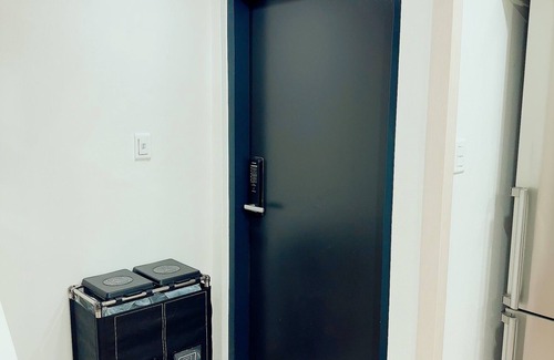 Irwon-dong Apartment | Shiny Picnic: Loft Hideaway with Terrace & Lotte Tower View/5Beds