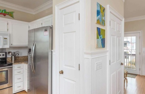 Oceanmarsh Subdivision House | Shipwatch Beach House - Ocean Views! Shared Pool!