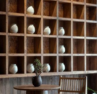 Dujiangyan Hotel | Shishe Spring Designer Homestay