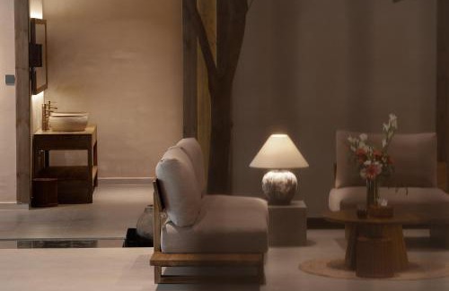 Dujiangyan Hotel | Shishe Spring Designer Homestay