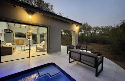 Marloth Park Villa | Shomoro Rest