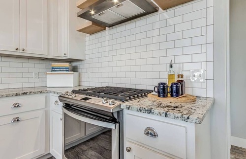 Eufaula House | Shore Enough, Carlton Landing! Lakeview for 12!