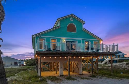 Fort Morgan House | Shore Reflections - Oceanview Escape, Steps to beach, 2 King Beds & Games!