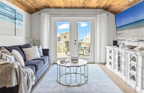 Fort Morgan House | Shore Reflections - Oceanview Escape, Steps to beach, 2 King Beds & Games!