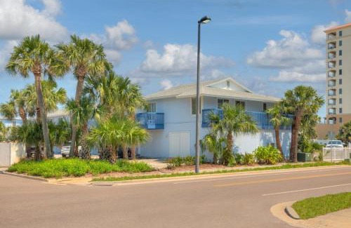Jacksonville Beach Apartment | Shore To Please Beach Oceanfront Patio Pet Friendly
