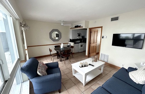 Hollywood South Central Beach Apartment | Shore View Hotel