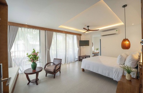 Cam An Hotel | Shoreline Stay