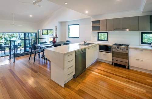 Hamilton Island Apartment | Shorelines 16 Waterfront