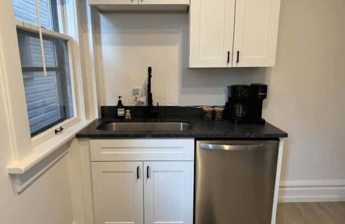 Short North House | Short North - King Bed - Convention - Free Parking