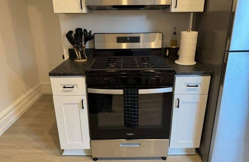 Short North House | Short North - King Bed - Convention - Free Parking