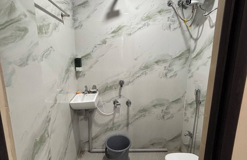 Kannod Hotel | SHRI KRISHNA HOTEL