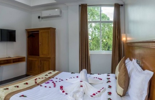Pyin Oo Lwin Hotel | Shwe Pyi Thain Kha Hotel