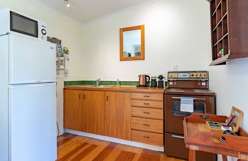 Greytown Bed & Breakfast | Shy Cottage - Boutique accommodation in Greytown