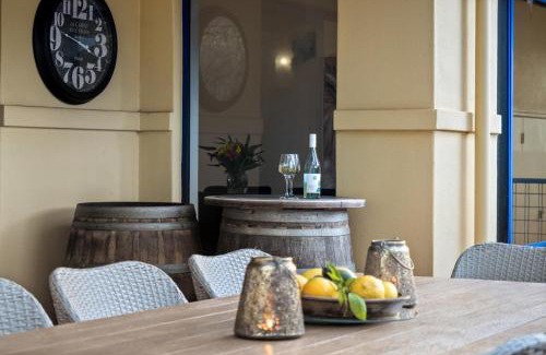 Margaret River Villa | Sidney Laine