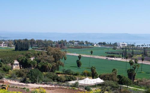 Migdal Apartment | Siena - סוויטה משפחתית מהממת עם בריכה פרטית וג'קוזי ליד הכנרת