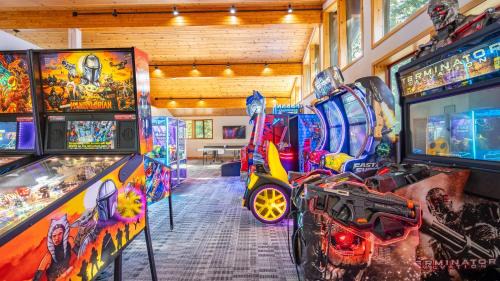 Truckee House | Sierra by AvantStay Ski In Ski Out Near Truckee w Access to Northstar Resort Community