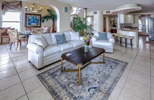 Siesta Key House | Siesta Breakers Penthouse on the Beach