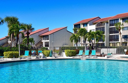 Siesta Key Condo | Siesta Dunes Beach 201 by Vtrips