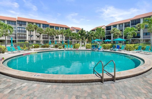 Siesta Key Condo | Siesta Dunes Beach 201 by Vtrips