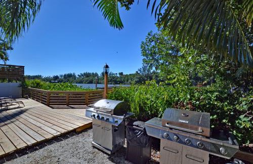 Siesta Key House | Siesta Heron 5 Key Lime